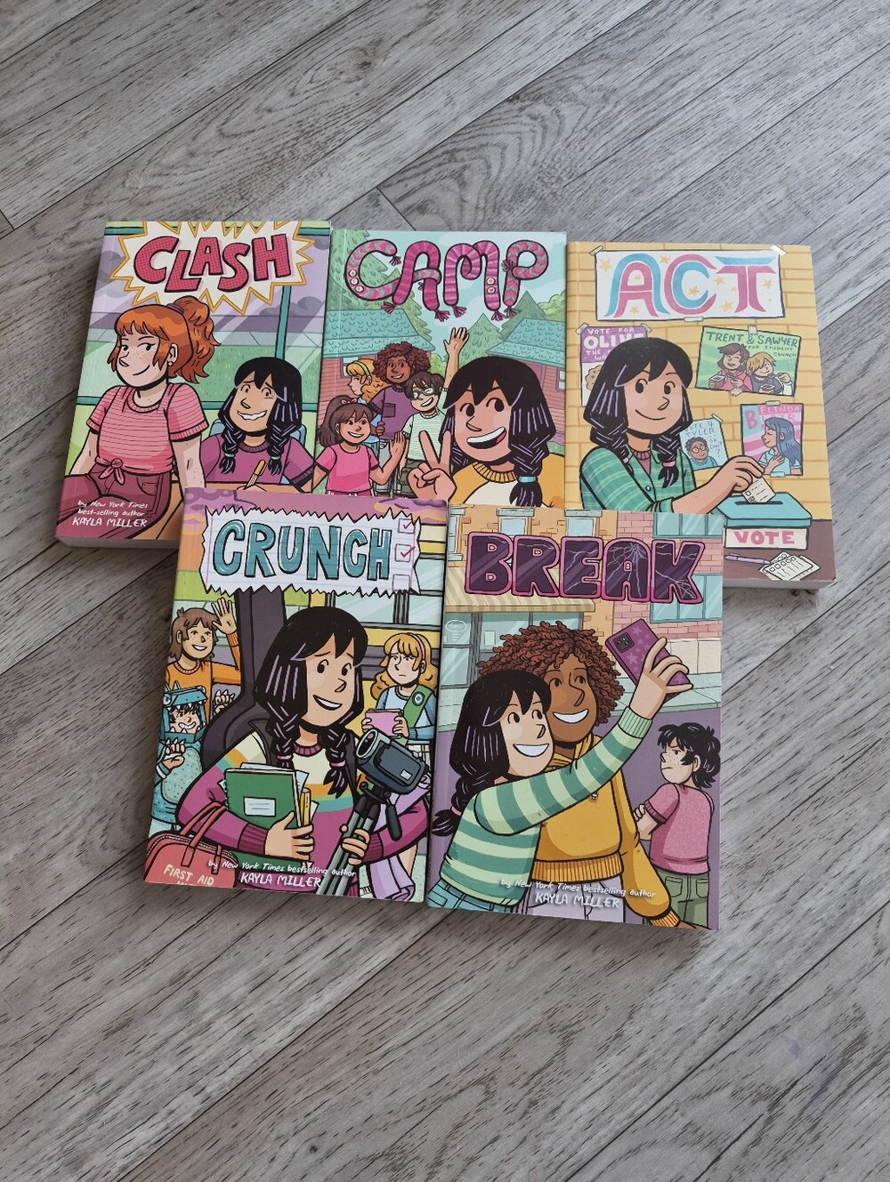 Graphic Novel Set - Colorful Teen Comedy Collection
